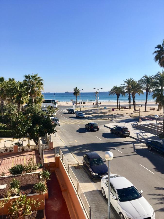 Sun And Beach Lovers 12019 La Pineda Bagian luar foto